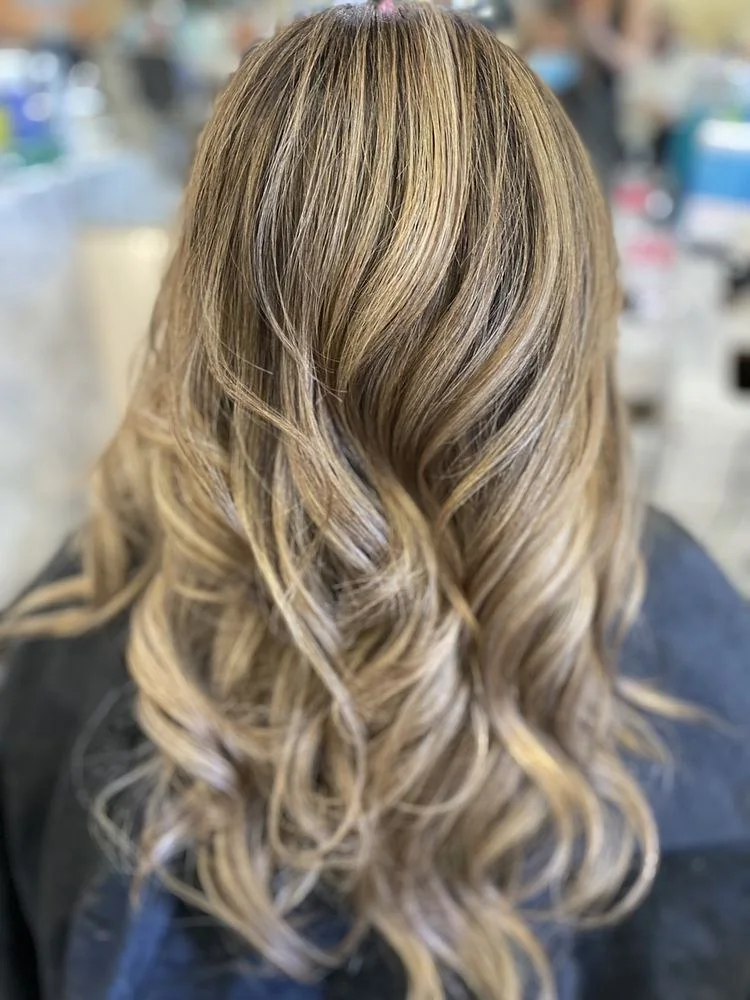Blonde waves in the WP Hair & Nail Spa photo collection